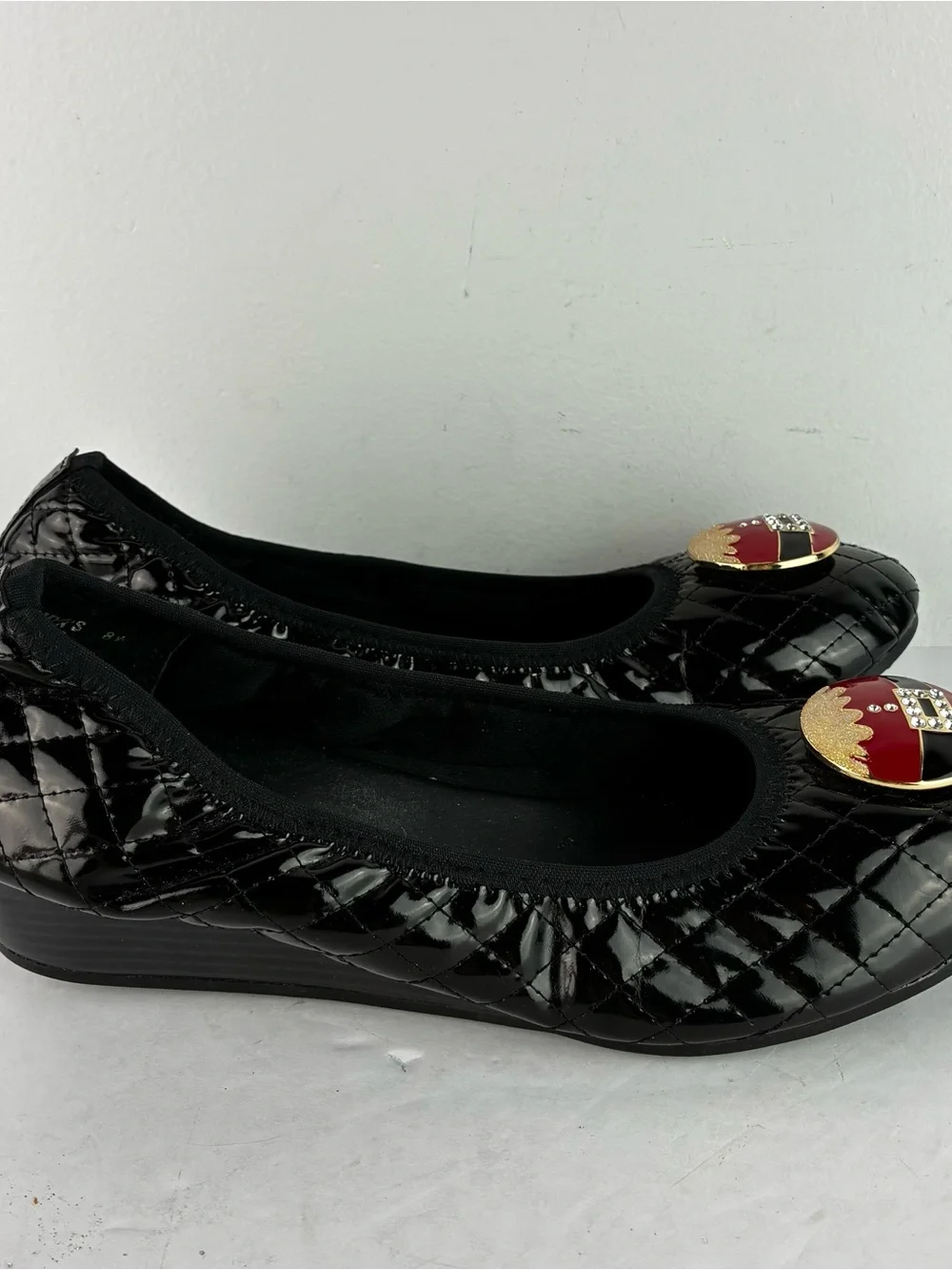 Lindsay Phillips Christmas Black Quilted Patent Leather Flats Santa Tops